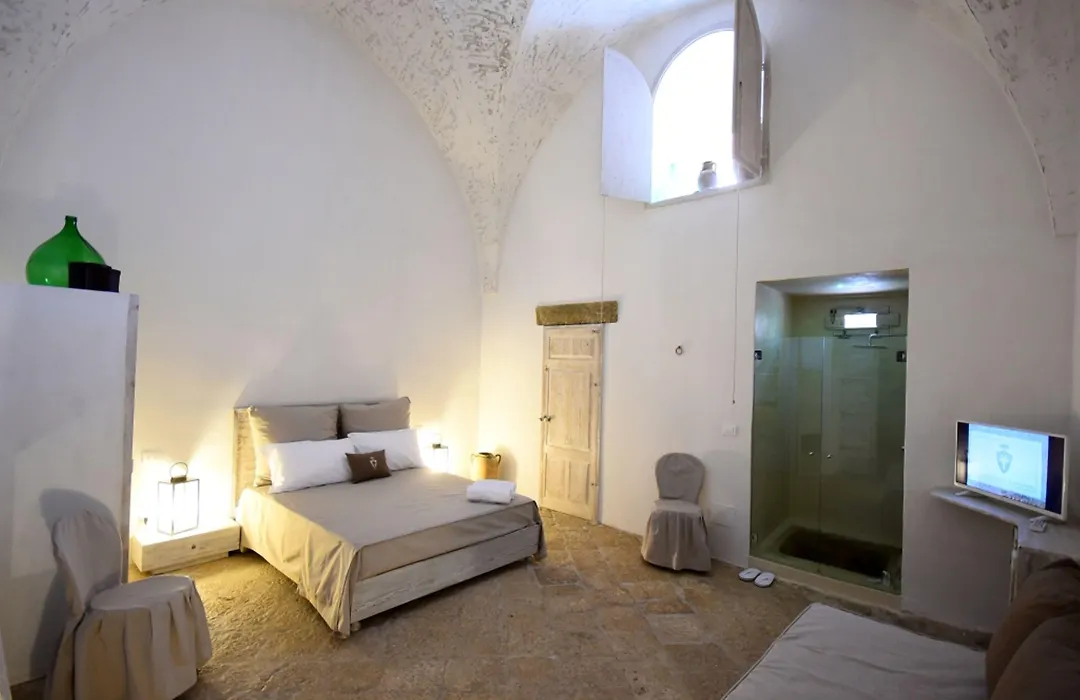 Palazzo Castriota-1
